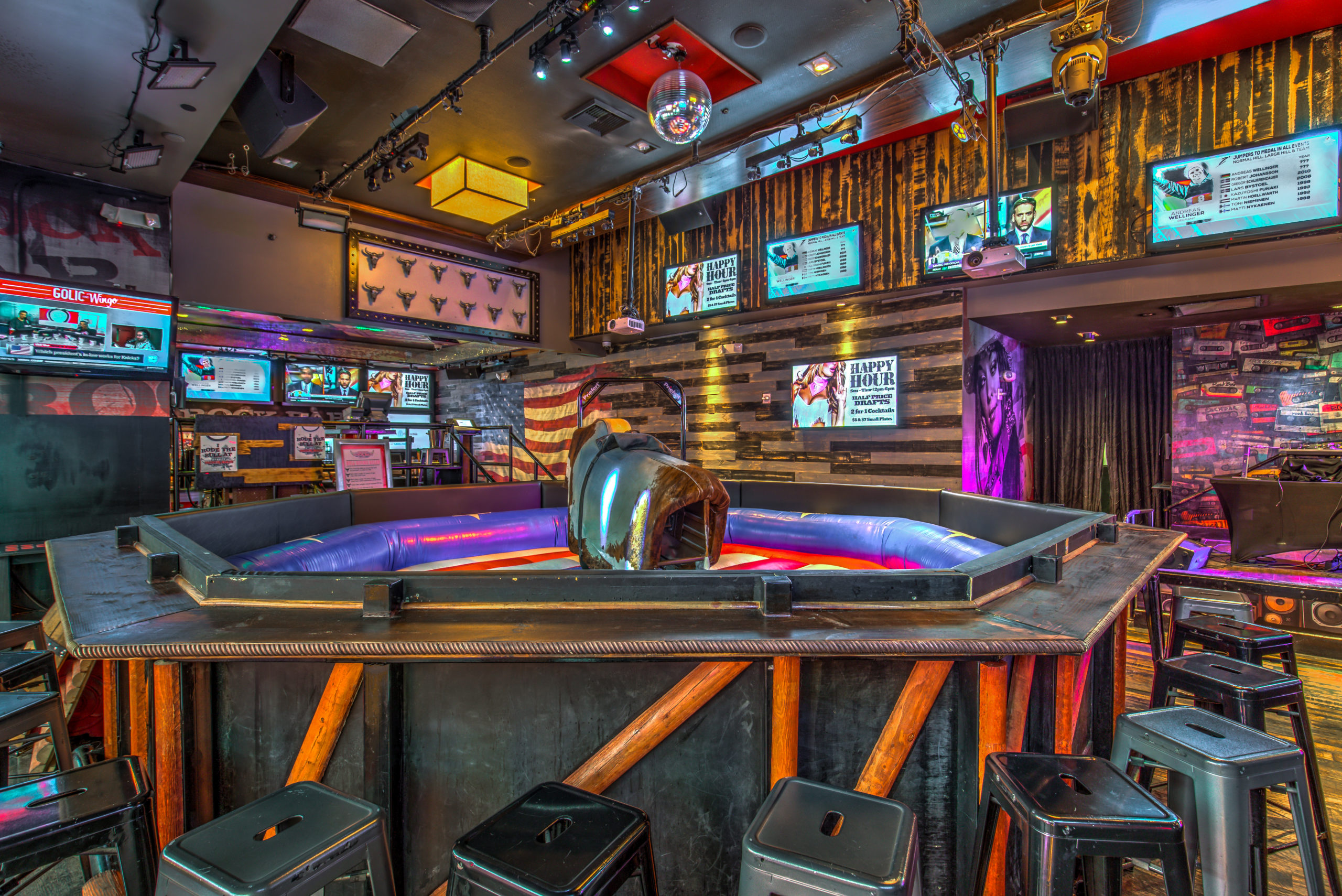 The Best Guys Night Out In Vegas Ideas Miracle Mile Shops